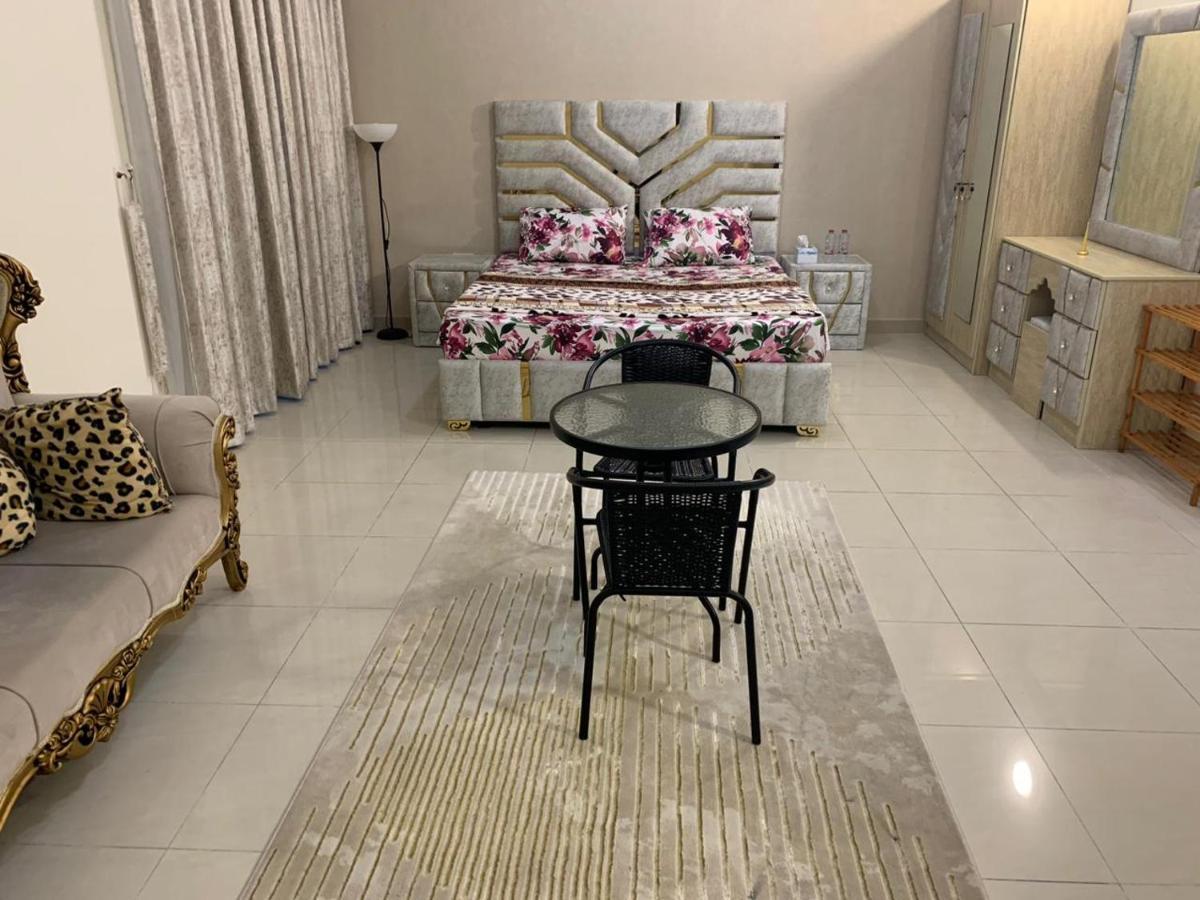 Accommodatie bij particulieren Private With Bathrooms In